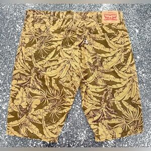 Levi’s 511 Palm Tree Print Denim Shorts Size 38 EUC
